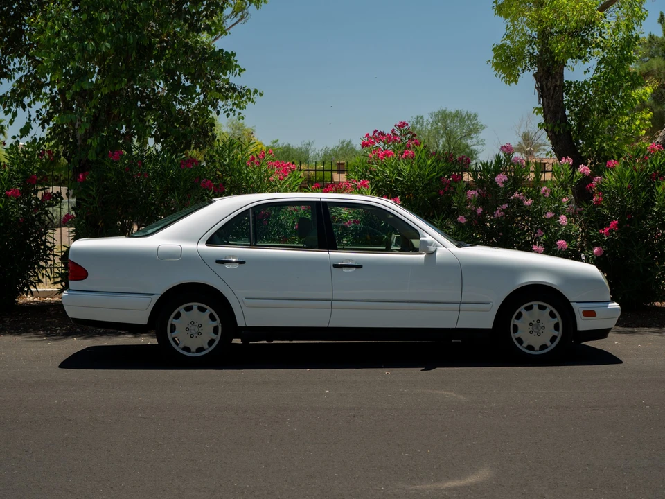 1998 Mercedes-Benz W210 E-Class - Image 10 of 31