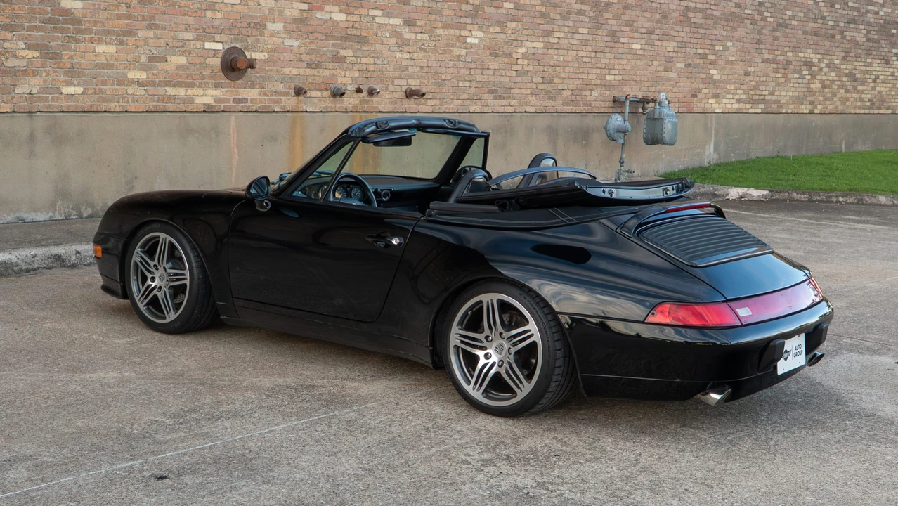 1998 Porsche 993 Carrera - Image 25 of 31