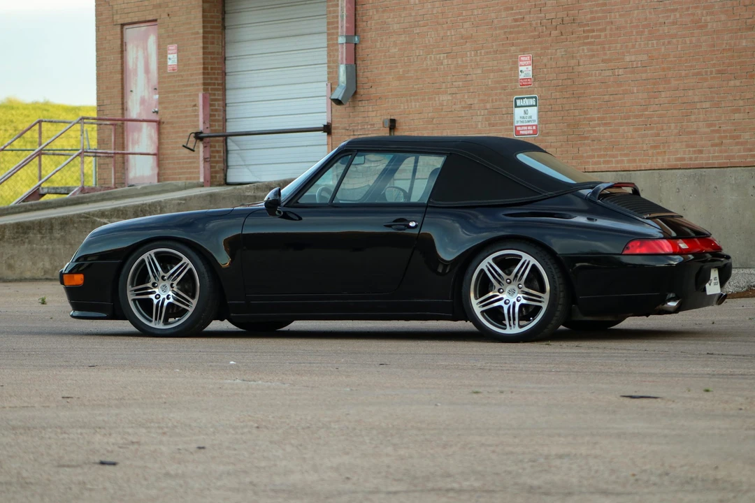 1998 Porsche 993 Carrera - Image 9 of 31