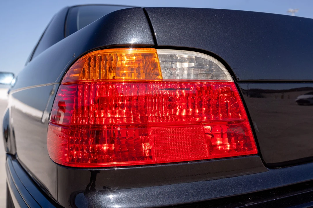 1999 BMW E38 7 Series - Image 18 of 31