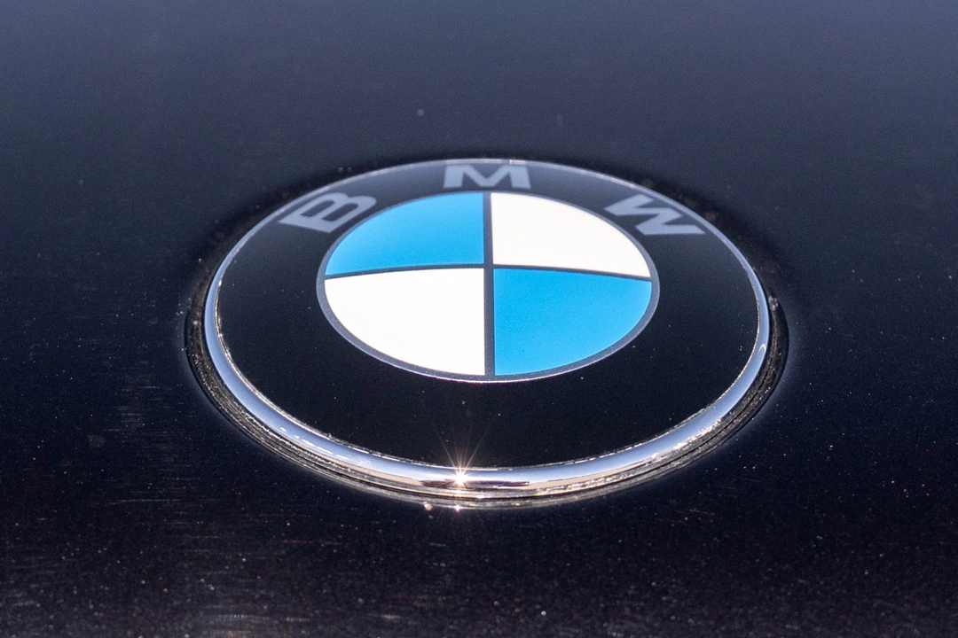 1999 BMW E38 7 Series - Image 27 of 31