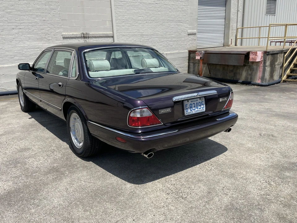 1999 Jaguar X308 XJ - Image 24 of 31