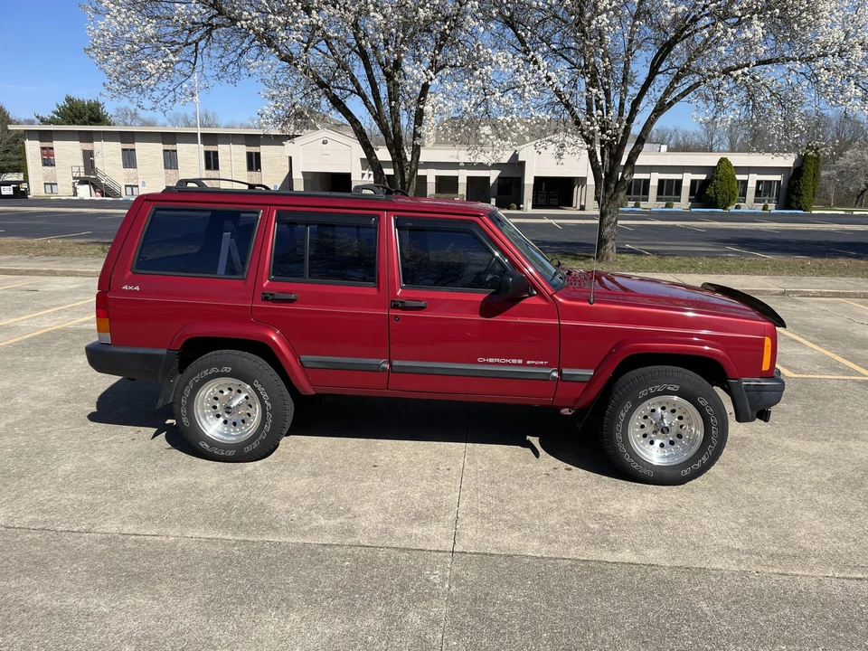 1999 Jeep XJ Cherokee - Image 5 of 31