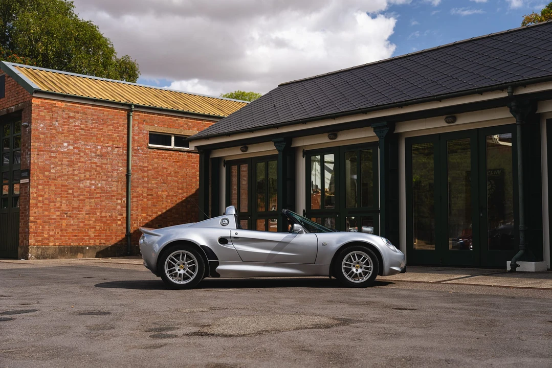 1999 Lotus Elise Series 1 - Image 26 of 31