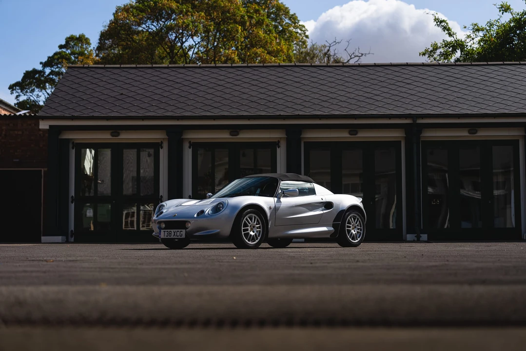 1999 Lotus Elise Series 1 - Image 10 of 31