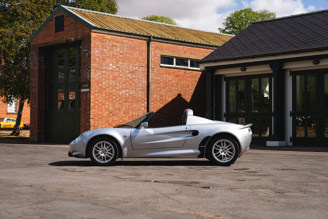 1999 Lotus Elise Series 1 - Image 14 of 31