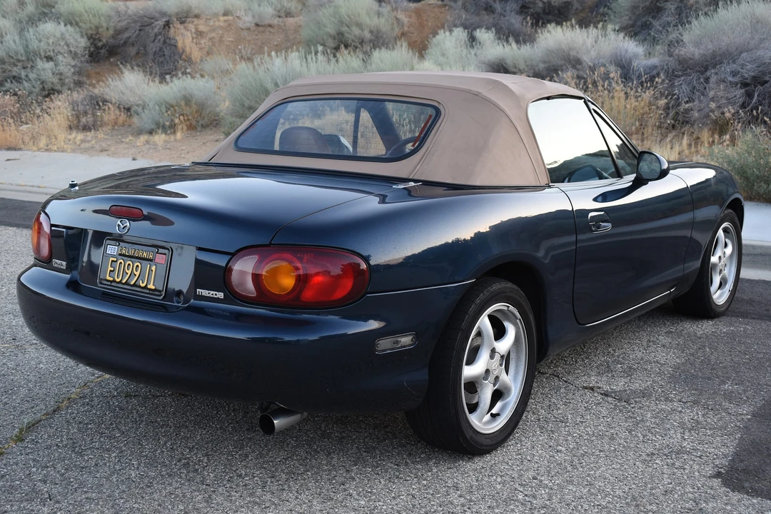 1999 Mazda NB MX-5 Miata - Image 16 of 31