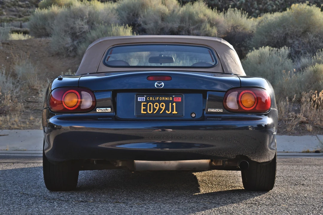 1999 Mazda NB MX-5 Miata - Image 17 of 31