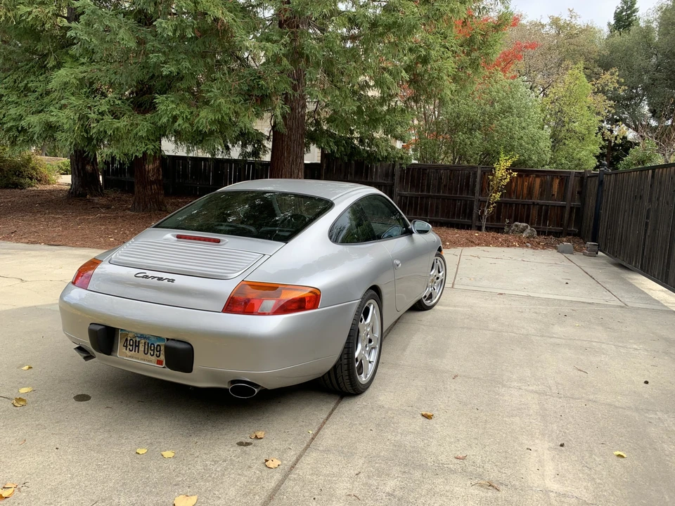 1999 Porsche 996 Carrera - Image 9 of 31