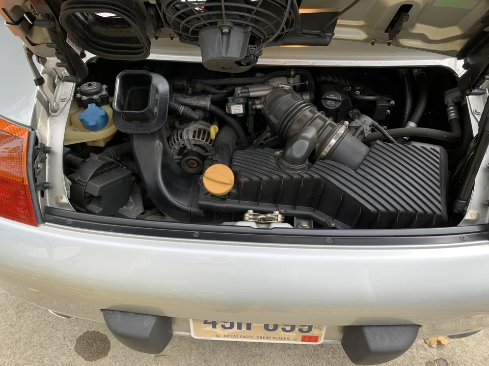 1999 Porsche 996 Carrera - Image 10 of 31