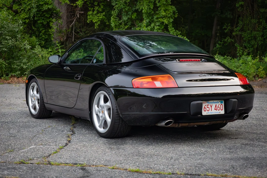 1999 Porsche 996 Carrera - Image 24 of 31