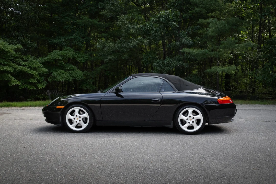 1999 Porsche 996 Carrera - Image 28 of 31