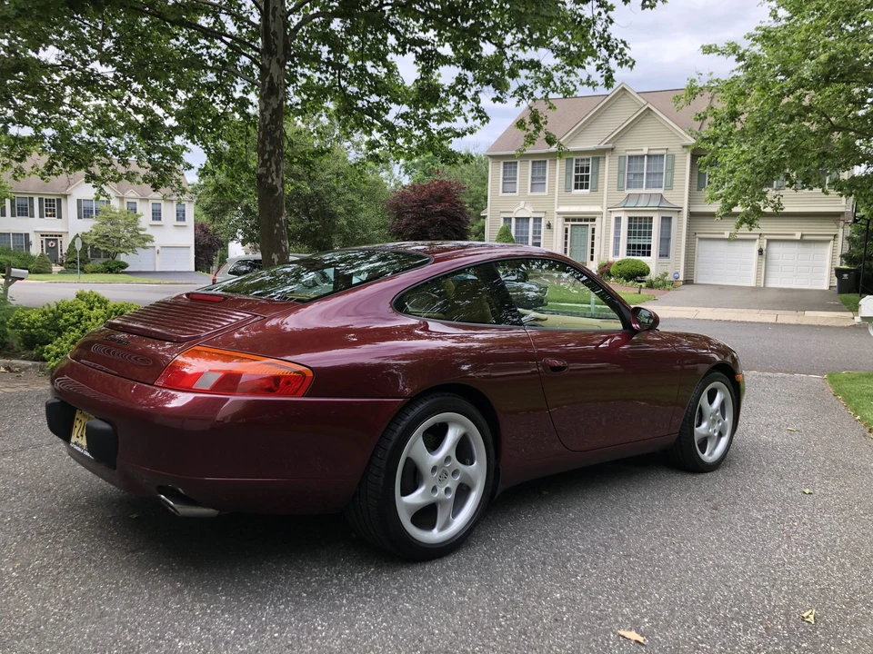 1999 Porsche 996 Carrera - Image 14 of 31