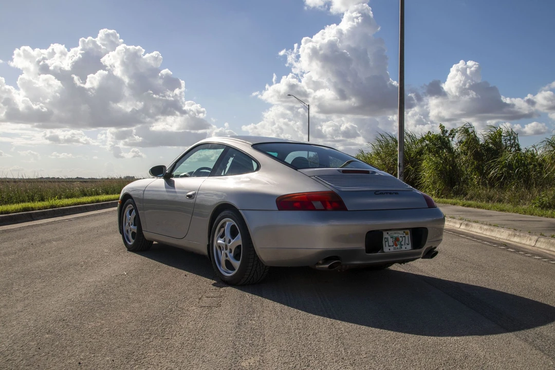 1999 Porsche 996 Carrera - Image 6 of 31