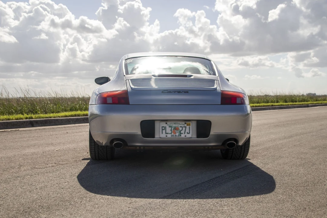 1999 Porsche 996 Carrera - Image 8 of 31