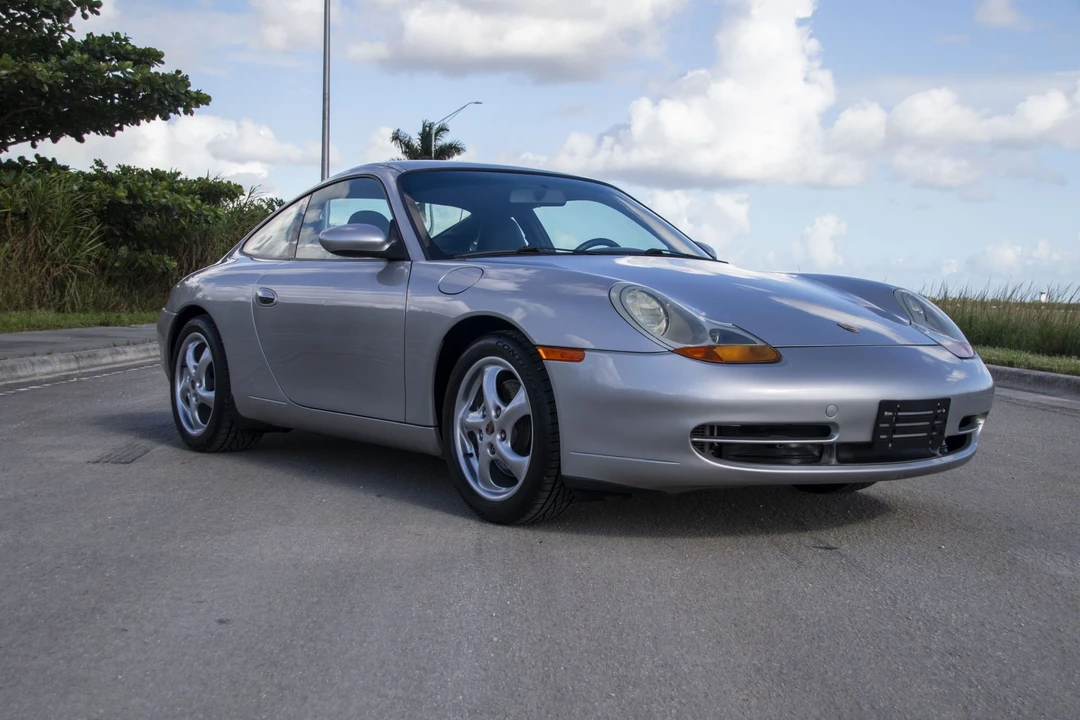 1999 Porsche 996 Carrera - Image 14 of 31