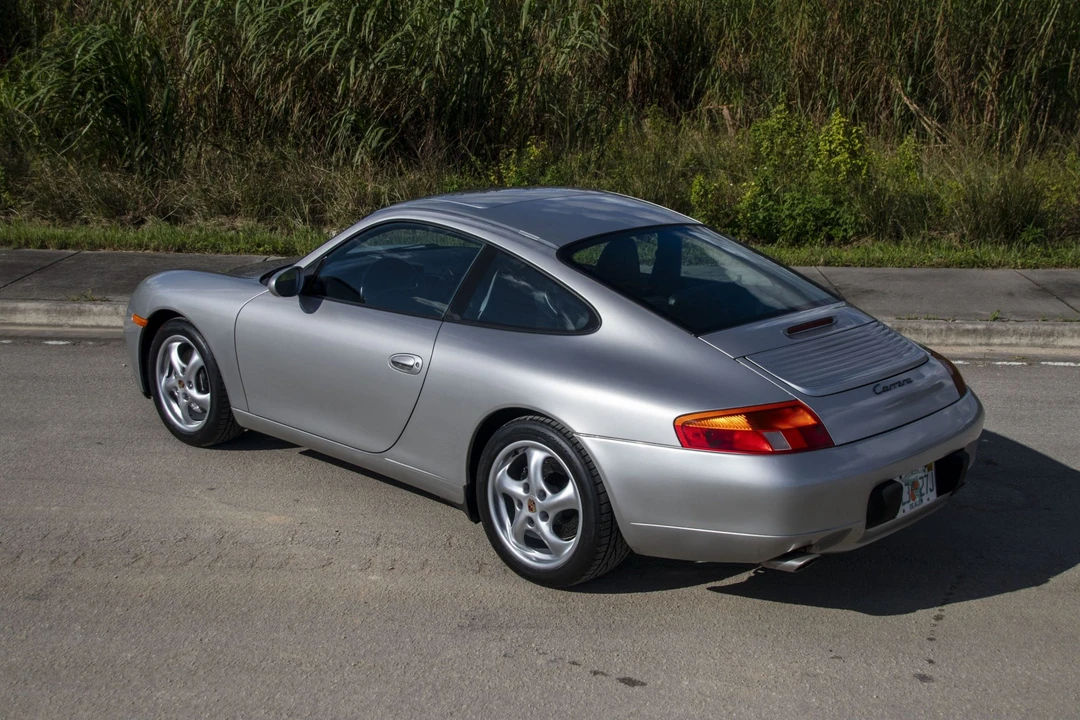 1999 Porsche 996 Carrera - Image 7 of 31