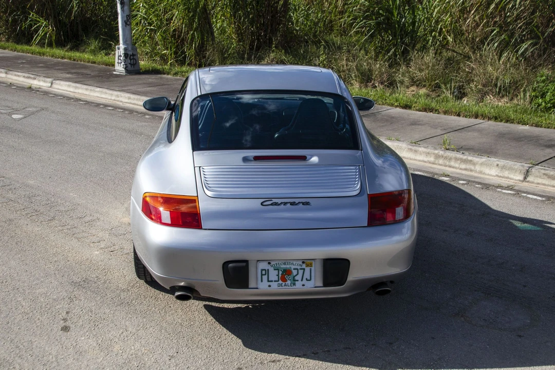 1999 Porsche 996 Carrera - Image 9 of 31