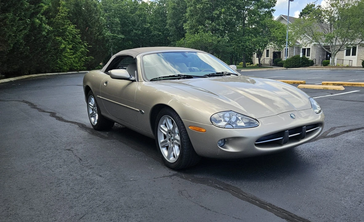 2000 Jaguar X100 XK8 - Image 6 of 31