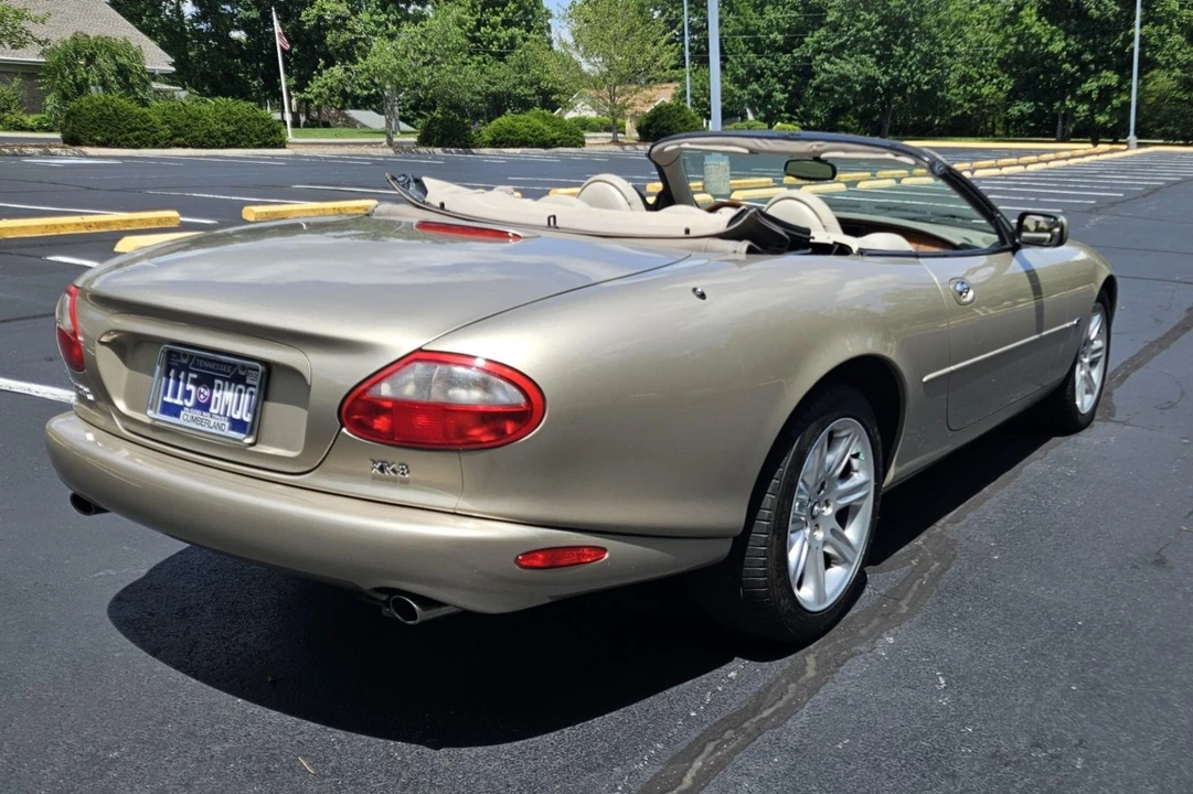 2000 Jaguar X100 XK8 - Image 3 of 31