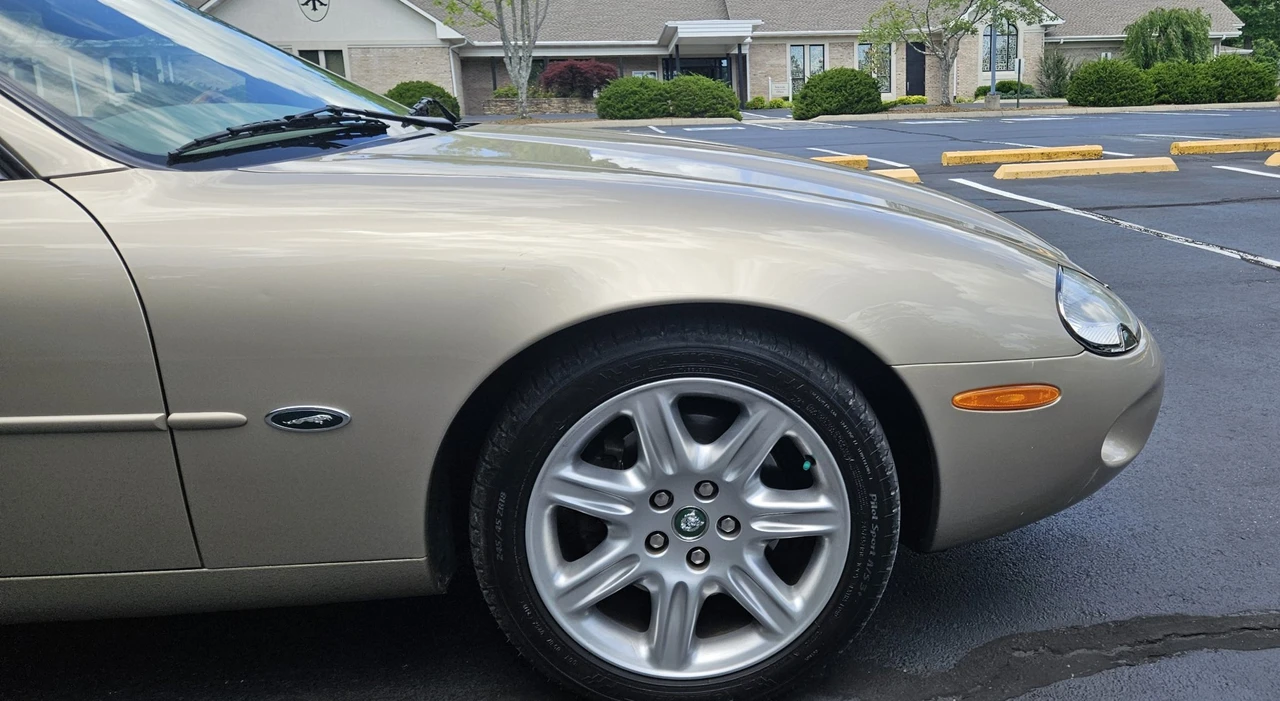 2000 Jaguar X100 XK8 - Image 13 of 31
