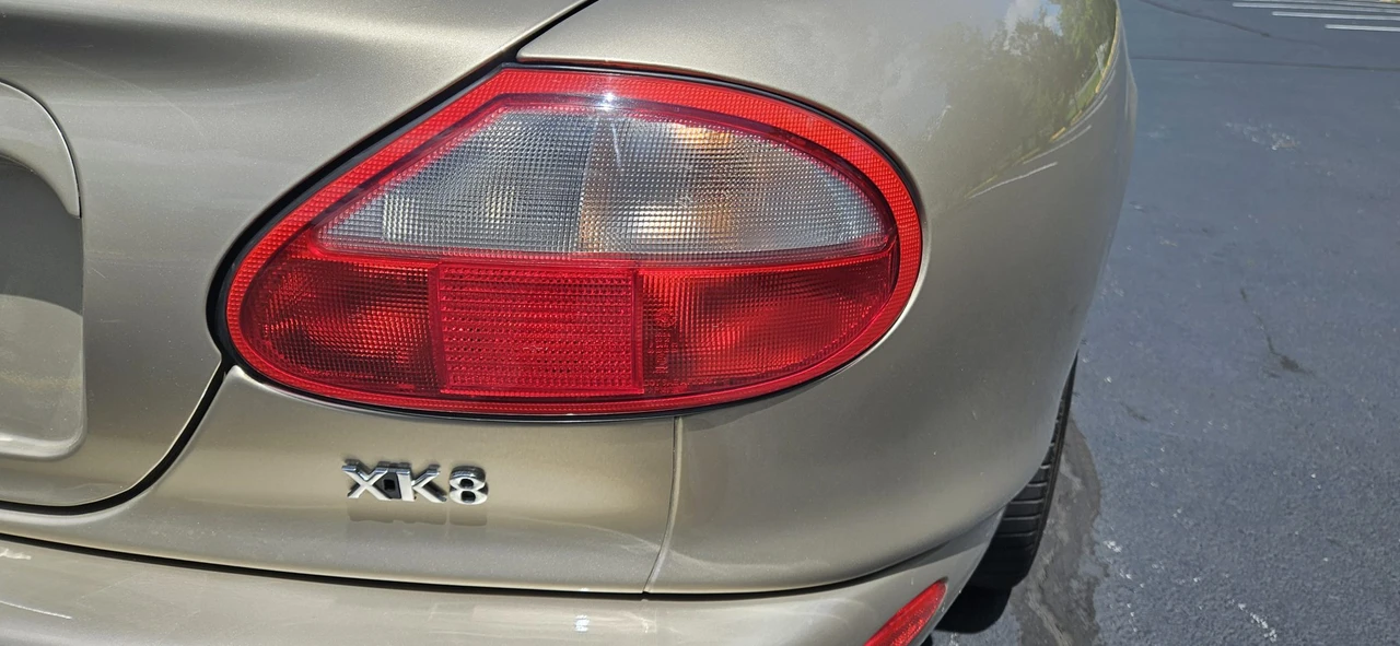 2000 Jaguar X100 XK8 - Image 22 of 31