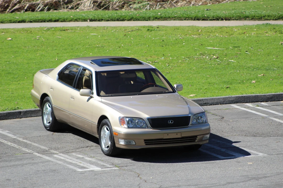 2000 Lexus LS 2nd Gen - Image 31 of 31