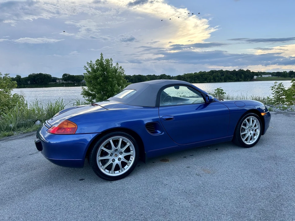 2000 Porsche 986 Boxster - Image 8 of 31