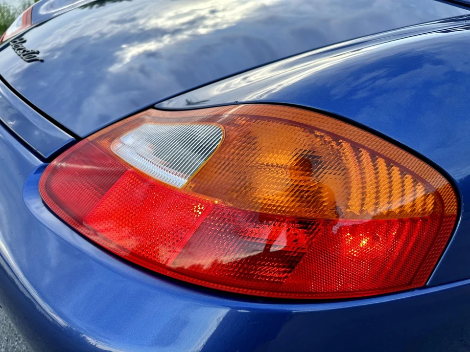 2000 Porsche 986 Boxster - Image 27 of 31