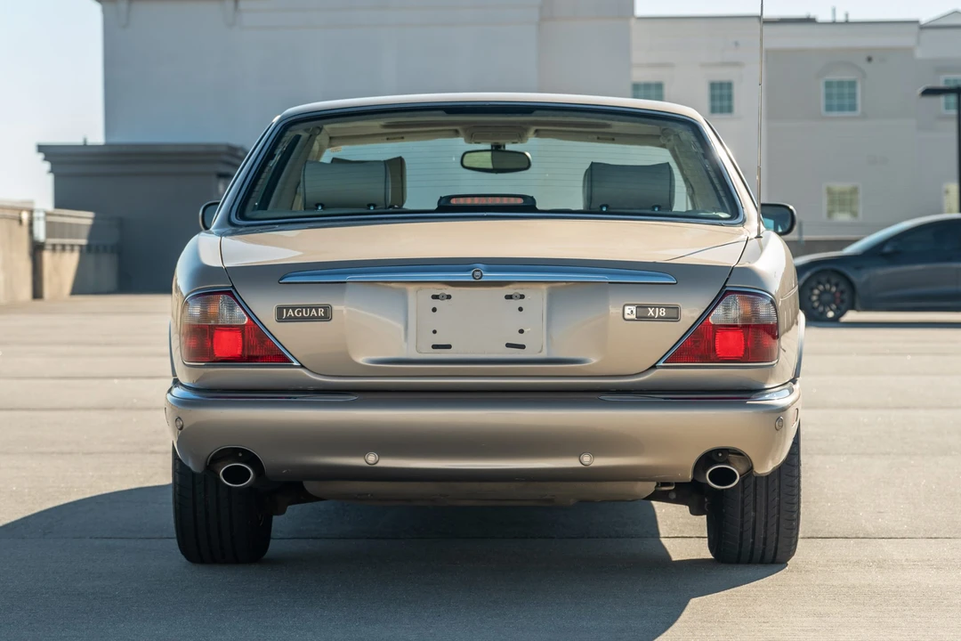 2001 Jaguar X308 XJ - Image 9 of 31