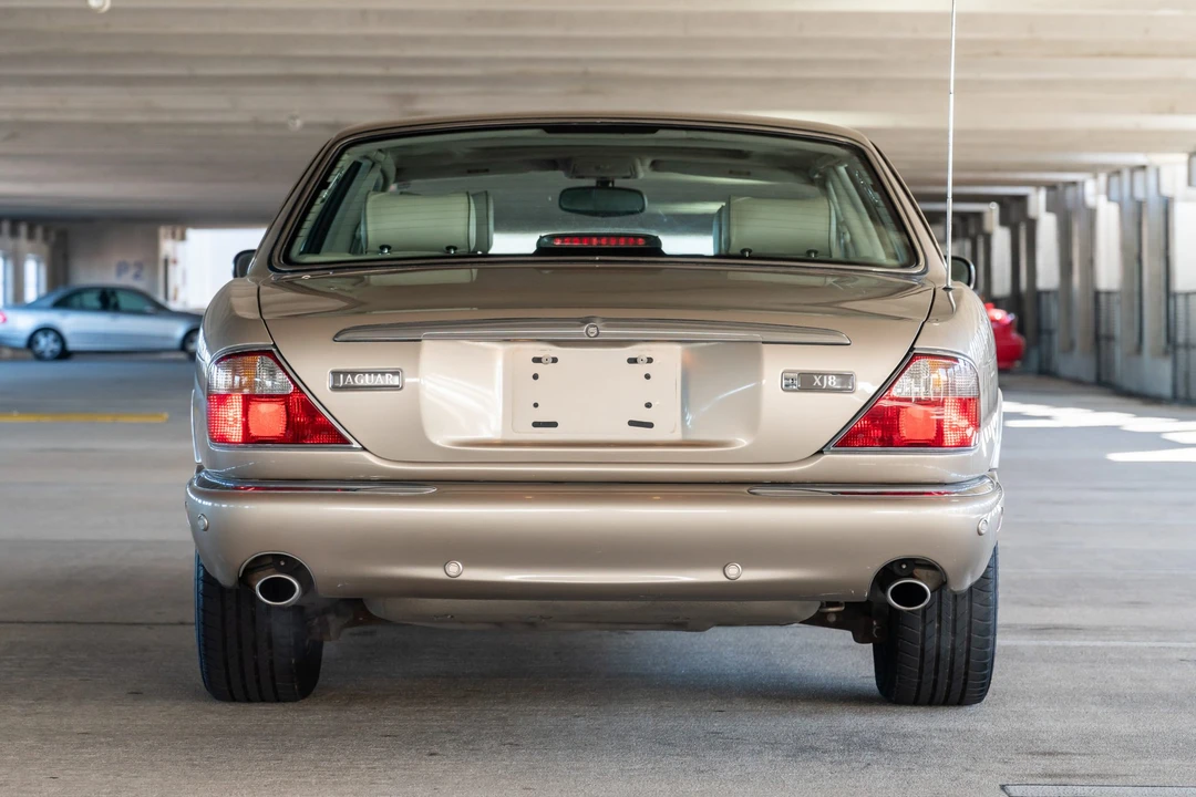 2001 Jaguar X308 XJ - Image 10 of 31