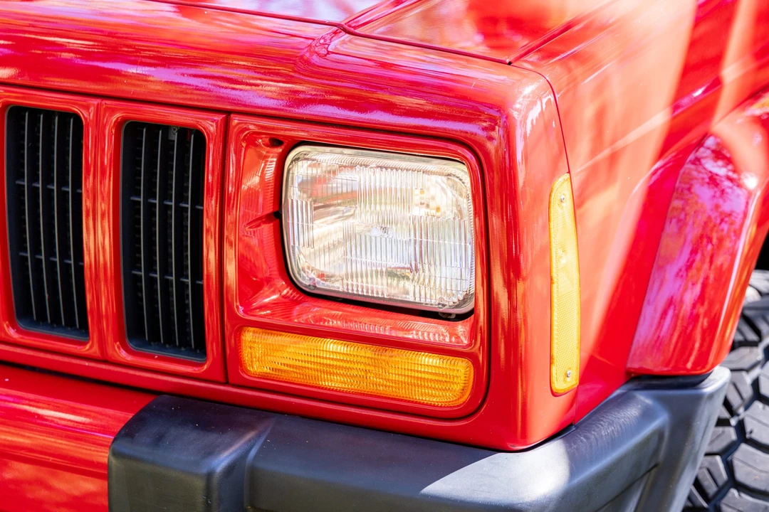 2001 Jeep XJ Cherokee - Image 21 of 31
