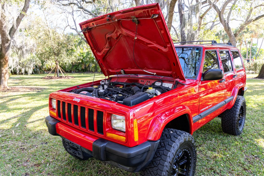 2001 Jeep XJ Cherokee - Image 10 of 31