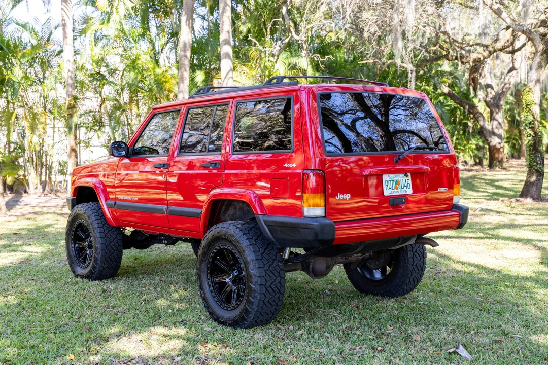 2001 Jeep XJ Cherokee - Image 4 of 31