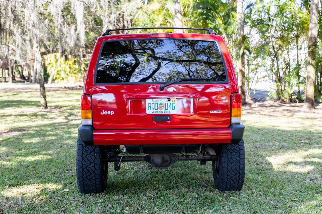 2001 Jeep XJ Cherokee - Image 5 of 31