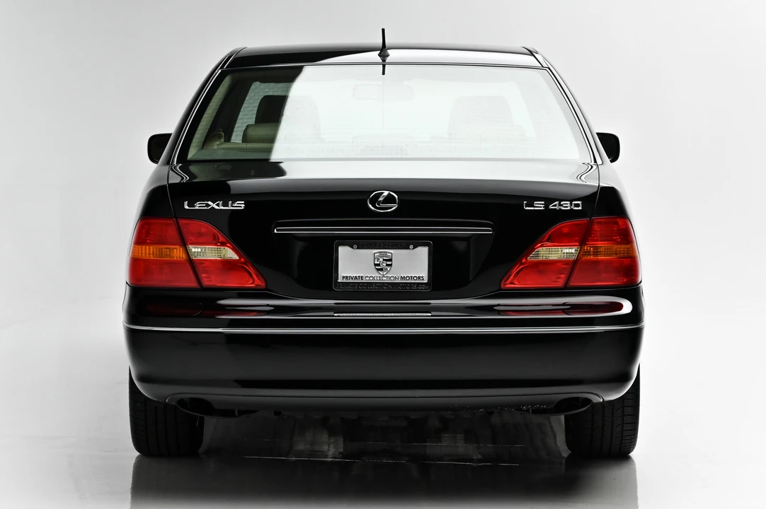 2001 Lexus LS 3rd Gen - Image 5 of 31