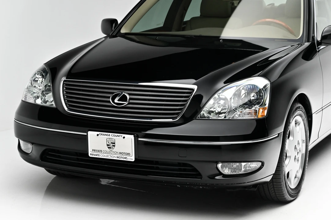 2001 Lexus LS 3rd Gen - Image 9 of 31