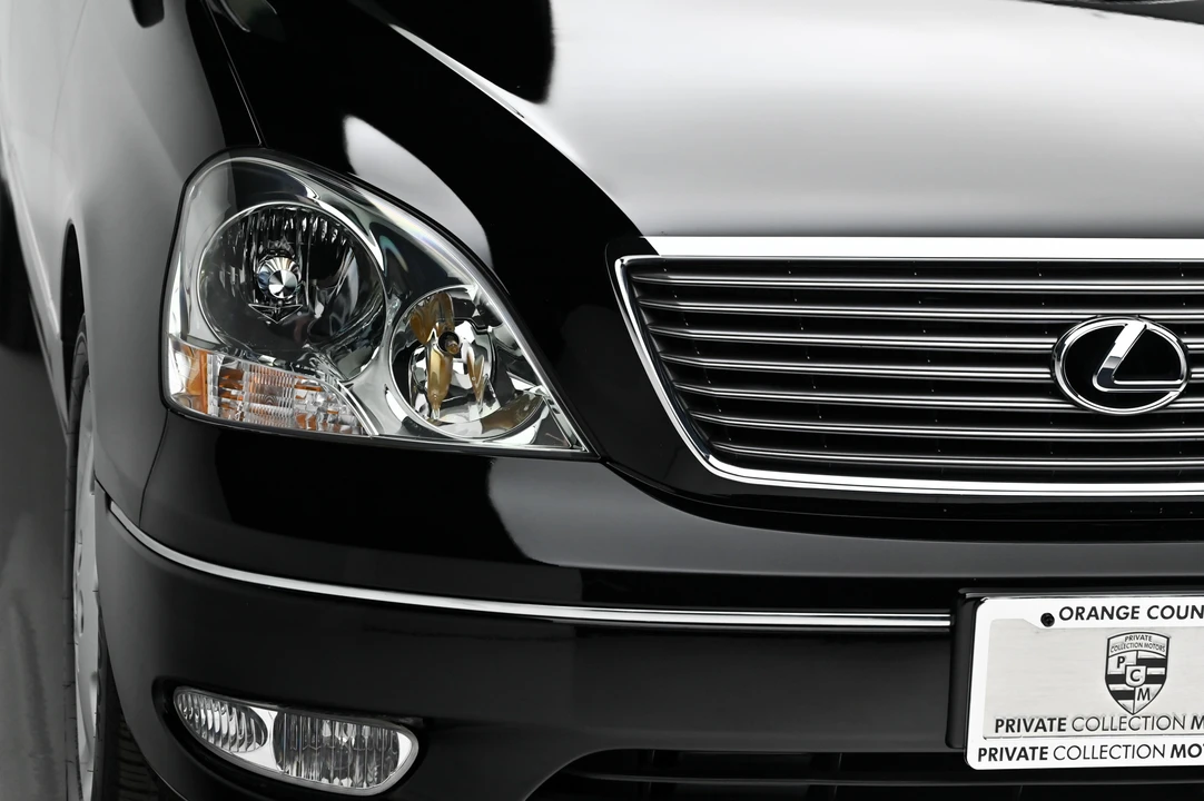 2001 Lexus LS 3rd Gen - Image 10 of 31