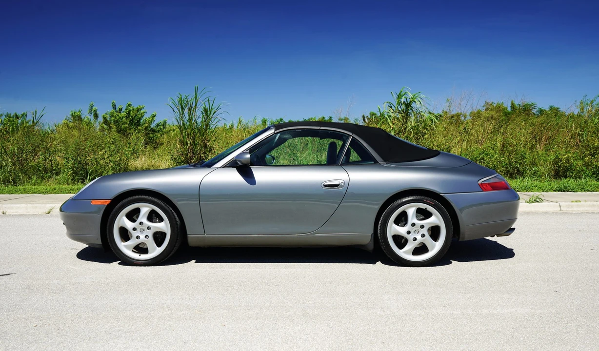 2001 Porsche 996 Carrera - Image 7 of 31