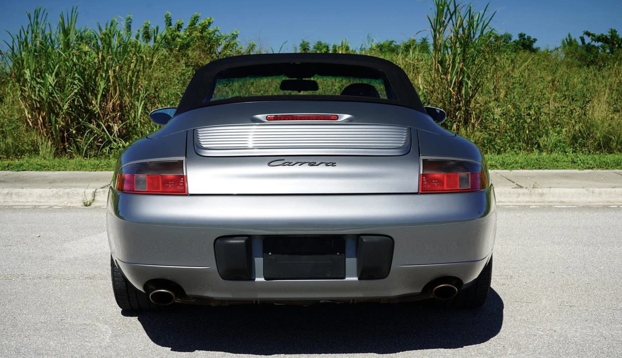 2001 Porsche 996 Carrera - Image 18 of 31