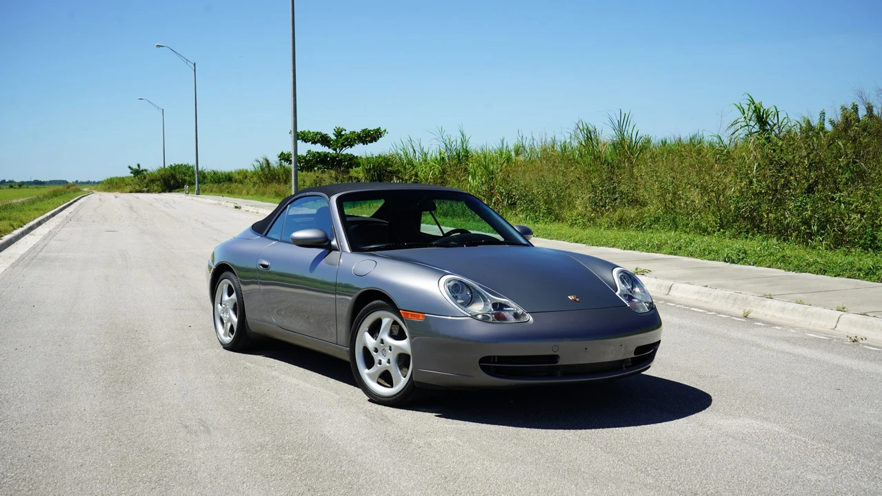 2001 Porsche 996 Carrera - Image 24 of 31