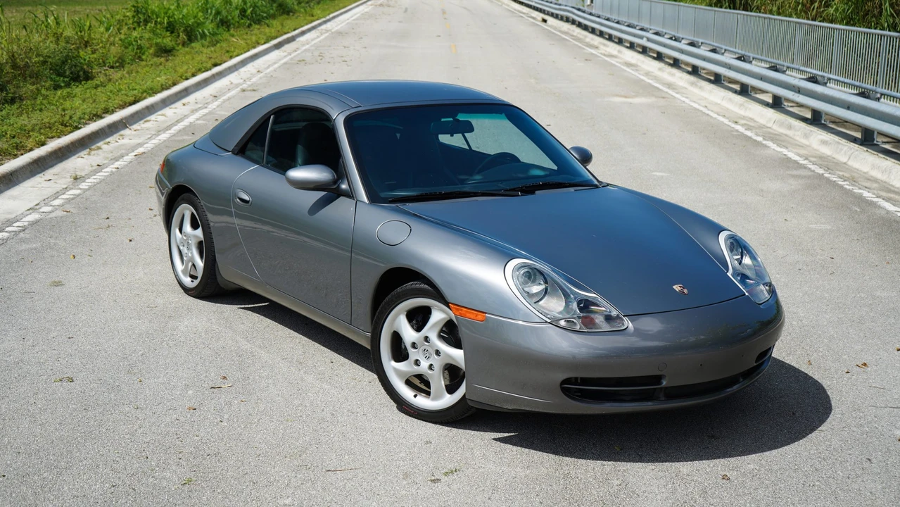 2001 Porsche 996 Carrera - Image 27 of 31