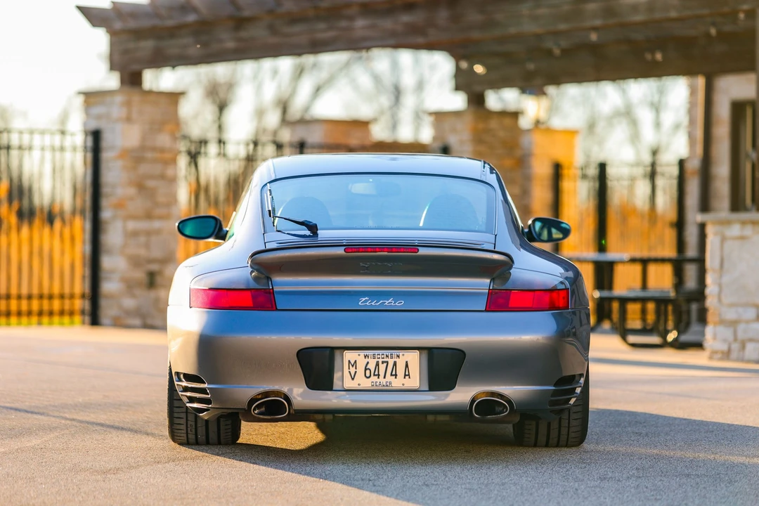 2001 Porsche 996 Turbo - Image 17 of 31