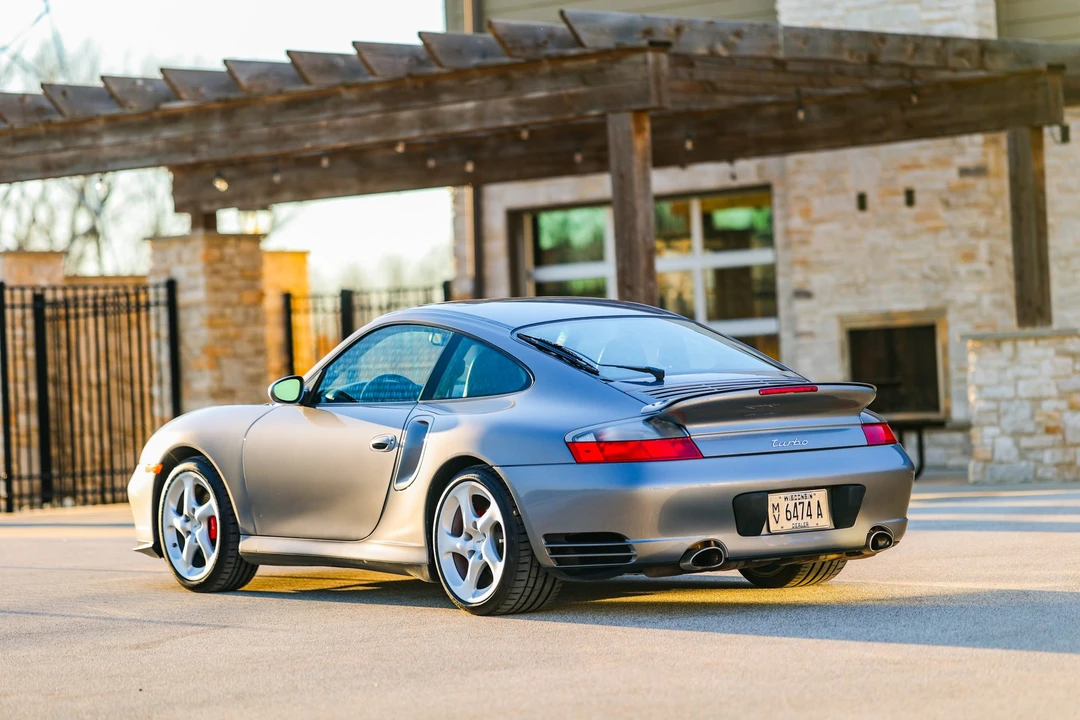 2001 Porsche 996 Turbo - Image 13 of 31