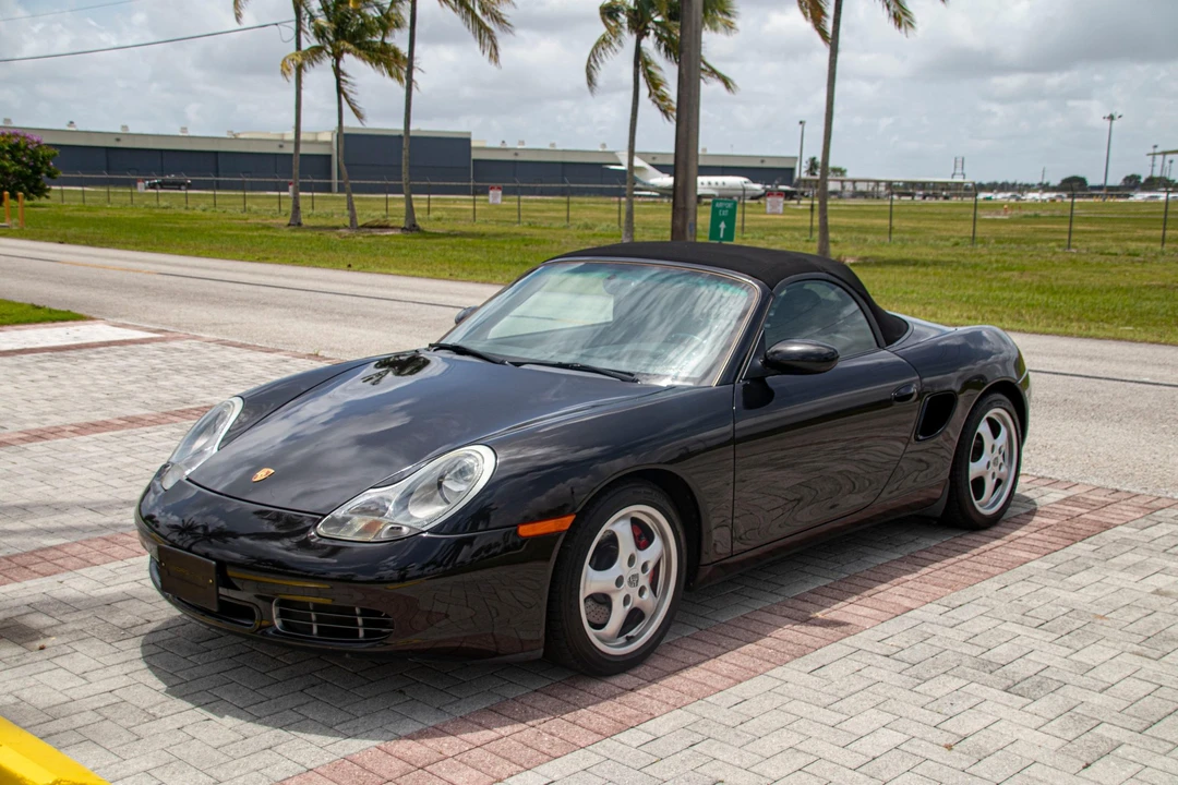2001 Porsche 986 Boxster S - Image 13 of 31