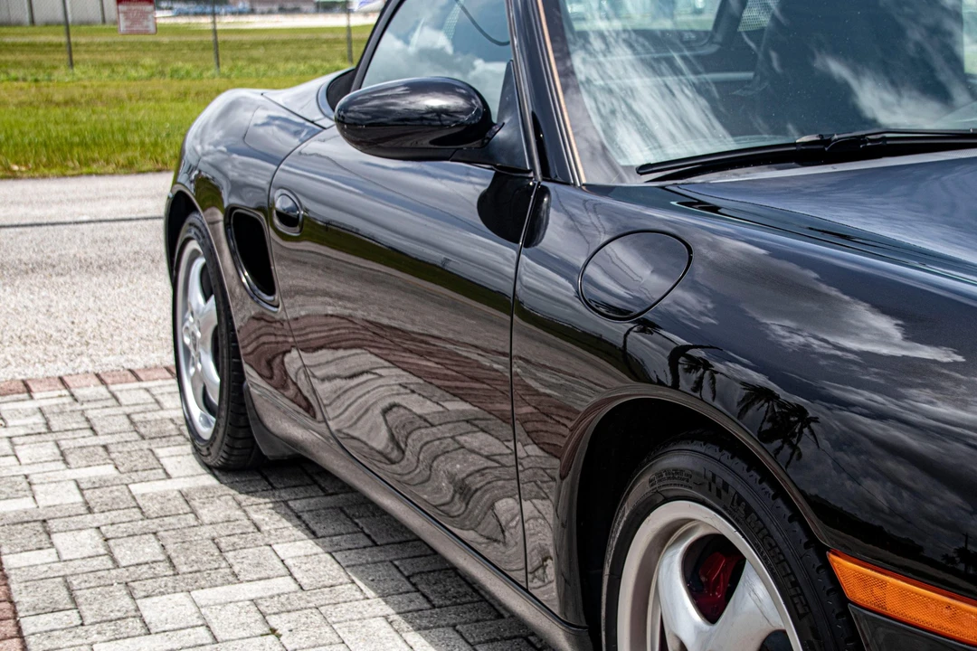 2001 Porsche 986 Boxster S - Image 24 of 31