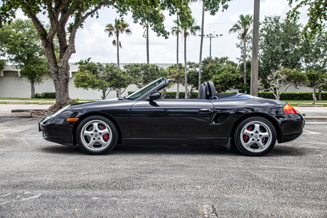 2001 Porsche 986 Boxster S - Image 12 of 31