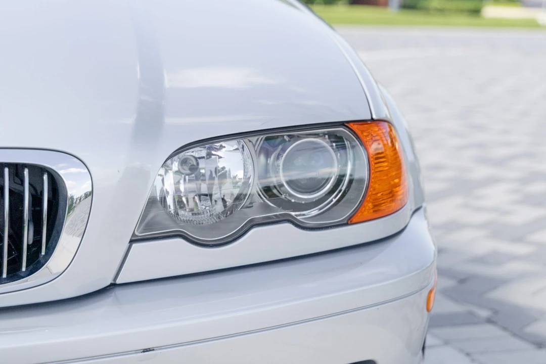 2002 BMW E46 330i & 330Ci - Image 19 of 31