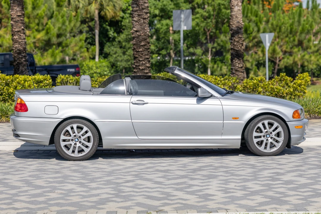 2002 BMW E46 330i & 330Ci - Image 7 of 31