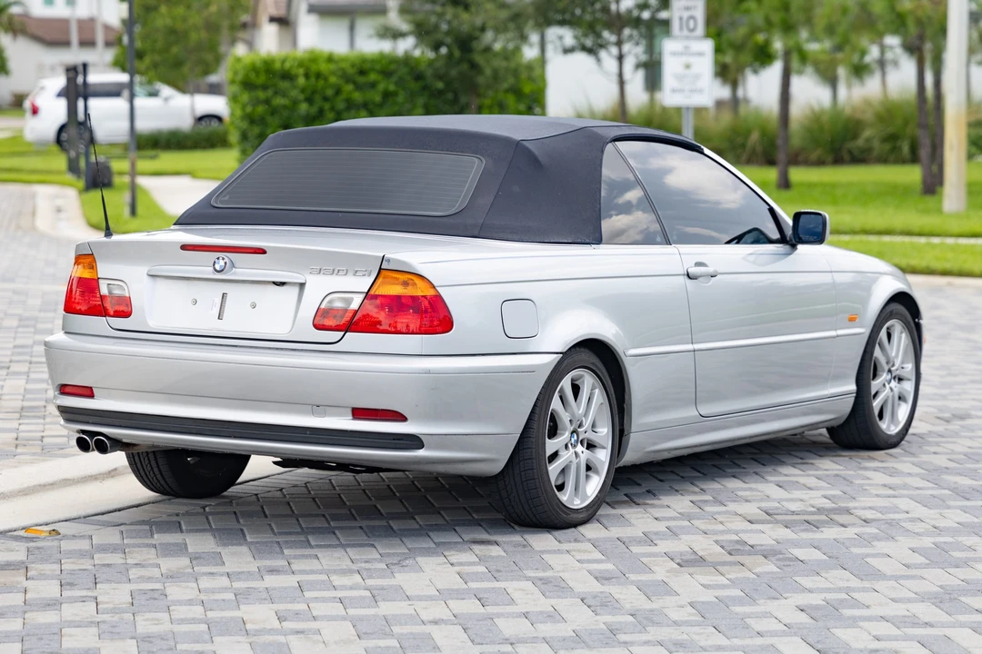 2002 BMW E46 330i & 330Ci - Image 14 of 31